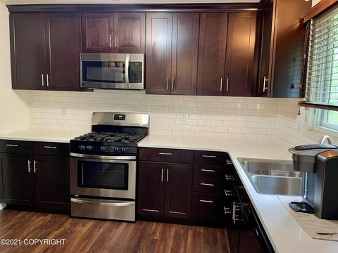 17035 Baronoff Ave, Eagle River, AK 99577 photo 6