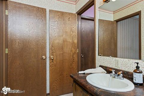 4218 Apollo Dr, Anchorage, AK 99504 photo 43