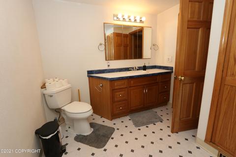 16505 Eleonora St, Eagle River, AK 99577 photo 23