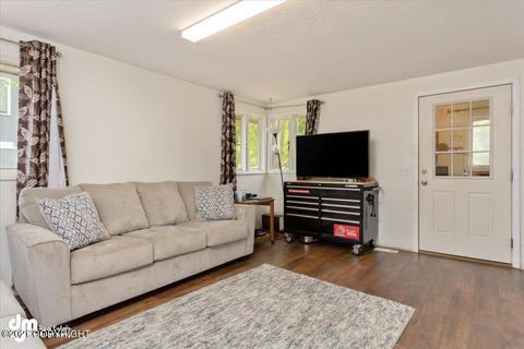 806 E 72nd Ave, Anchorage, AK 99518 photo 6