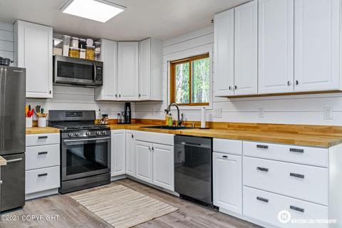 8815 Dome Cir, Eagle River, AK 99577 photo 7