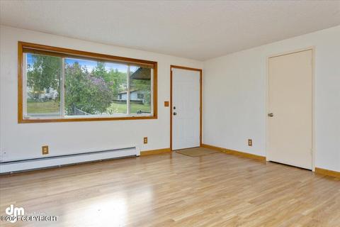 11440 Echo St, Eagle River, AK 99577 photo 5