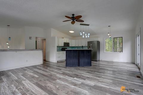 460 E Barra Loop, Wasilla, AK 99654 photo 3