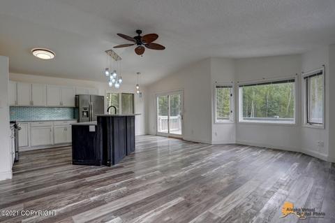 460 E Barra Loop, Wasilla, AK 99654 photo 4
