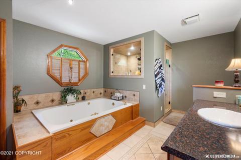 20008 Solleret Dr, Chugiak, AK 99567 photo 33