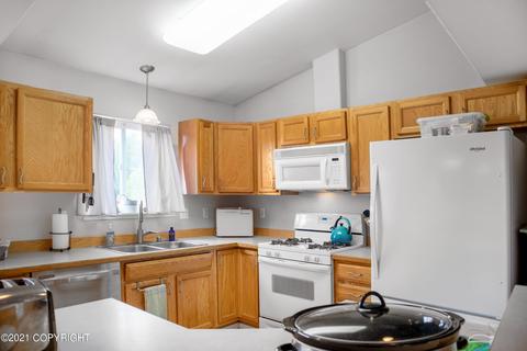 8841 Danny Cir, Eagle River, AK 99577 photo 19