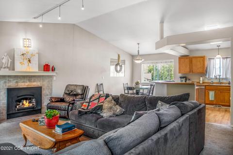 8841 Danny Cir, Eagle River, AK 99577 photo 4