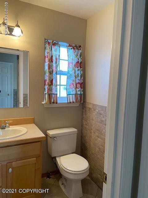 17433 N Juanita Loop, Eagle River, AK 99577 photo 10