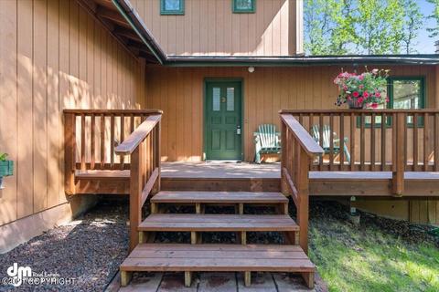 26066 Log Cabin Cir, Eagle River, AK 99577 photo 2