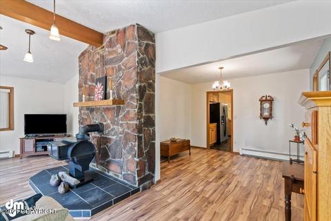 26066 Log Cabin Cir, Eagle River, AK 99577 photo 8