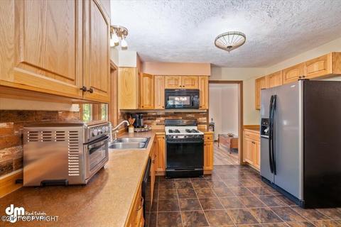 26066 Log Cabin Cir, Eagle River, AK 99577 photo 11