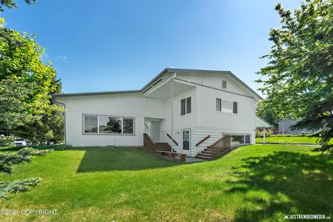 4601 Eagle St, Anchorage, AK 99503 photo 1