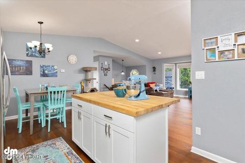 8827 Dome Cir, Eagle River, AK 99577 photo 9