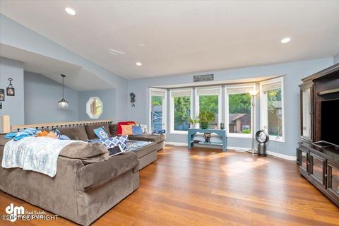 8827 Dome Cir, Eagle River, AK 99577 photo 4