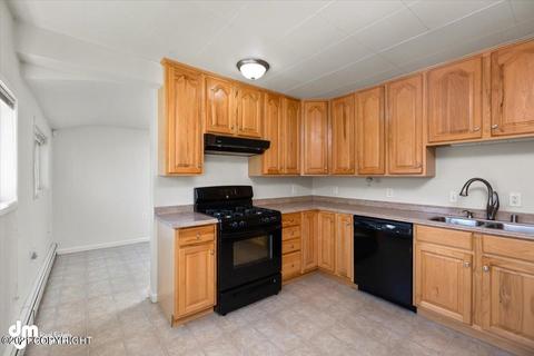 6601 E 10th Ave, Anchorage, AK 99504 photo 12
