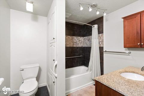 6601 E 10th Ave, Anchorage, AK 99504 photo 32