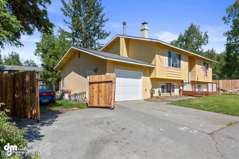10847 Goodpaster Cir, Eagle River, AK 99577 photo 2