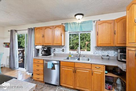 10847 Goodpaster Cir, Eagle River, AK 99577 photo 10