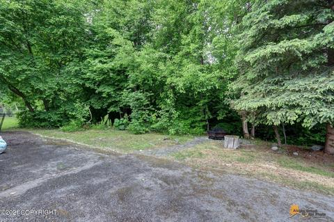 1906 Thunderbird Pl, Anchorage, AK 99503 photo 4