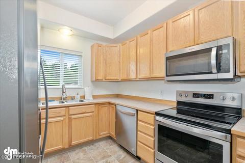 9203 Commons Pl # 2, Anchorage, AK 99502 photo 10