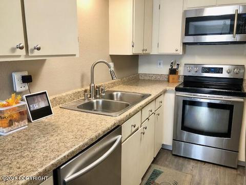 6934 Meteor Ct, Anchorage, AK 99504 photo 2