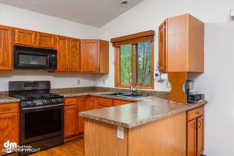 7820 Evander Dr, Anchorage, AK 99518 photo 12