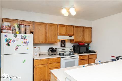 3236 E 17th Ave, Anchorage, AK 99508 photo 5