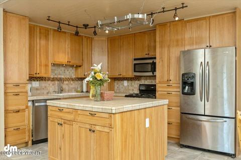 3749 Henderson Loop, Anchorage, AK 99507 photo 11