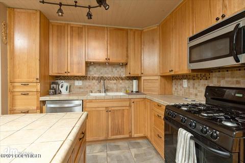 3749 Henderson Loop, Anchorage, AK 99507 photo 13