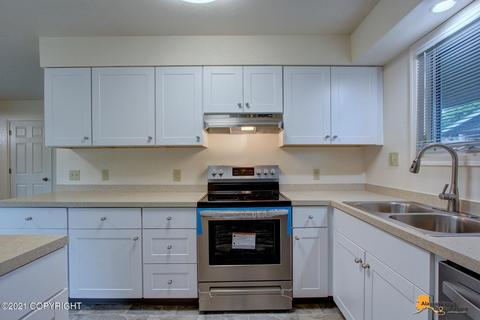 3136 E 17th Ave, Anchorage, AK 99508 photo 12