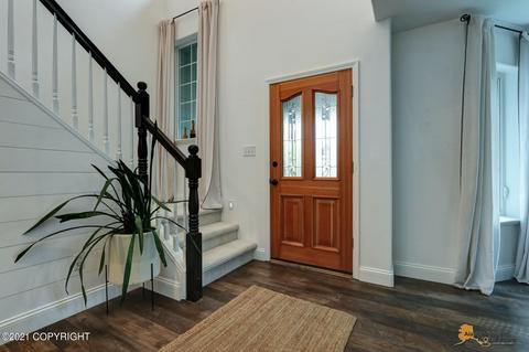 8746 Inyo Cir, Eagle River, AK 99577 photo 4