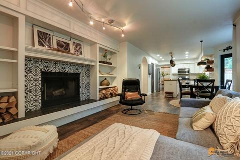 8746 Inyo Cir, Eagle River, AK 99577 photo 9