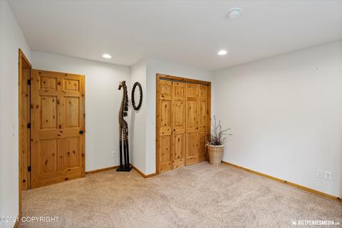 2290 N River Cir, Eagle River, AK 99577 photo 17