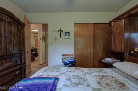 10024 Chickaloon St, Eagle River, AK 99577 photo 13