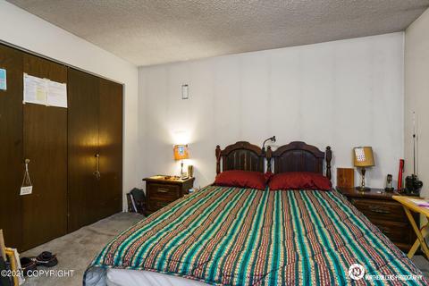 1740 Orca Pl, Anchorage, AK 99501 photo 11