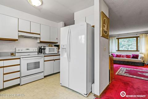 1740 Orca Pl, Anchorage, AK 99501 photo 8