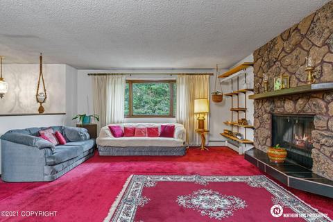 1740 Orca Pl, Anchorage, AK 99501 photo 2