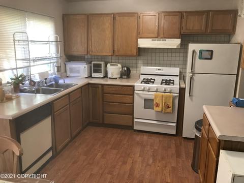 1255 Elegante Ln, Anchorage, AK 99501 photo 2