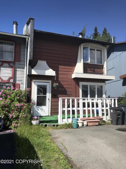 1255 Elegante Ln, Anchorage, AK 99501 photo 29