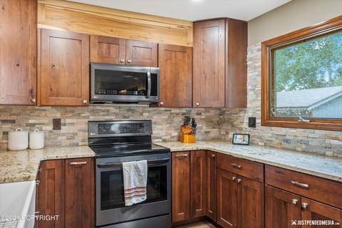 10808 Katlian Dr, Eagle River, AK 99577 photo 20