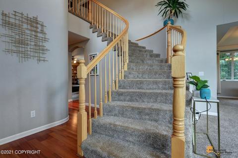 8728 Lassen St, Eagle River, AK 99577 photo 9