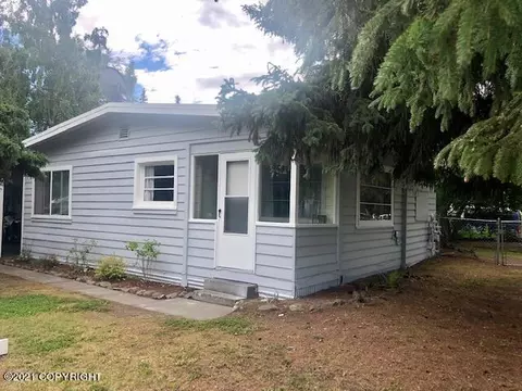 3902 Harding Dr, Anchorage, AK 99517 photo 1