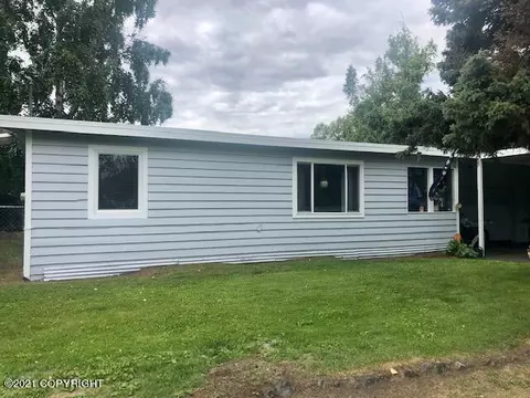 3902 Harding Dr, Anchorage, AK 99517 photo 4
