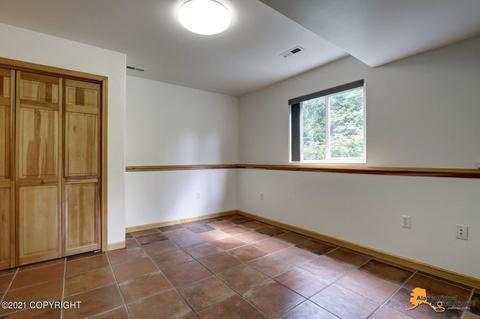 21305 Polly Cir, Chugiak, AK 99567 photo 18