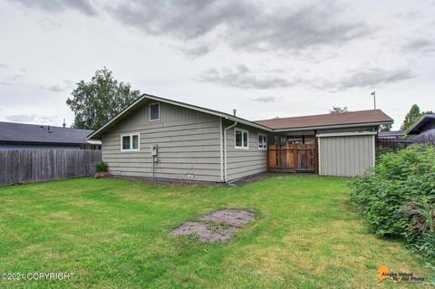 3424 E 18th Ave, Anchorage, AK 99508 photo 2