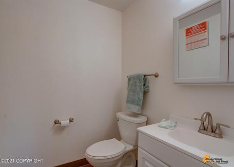 3424 E 18th Ave, Anchorage, AK 99508 photo 15