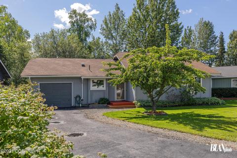 18226 Clear Falls Cir, Eagle River, AK 99577 photo 1