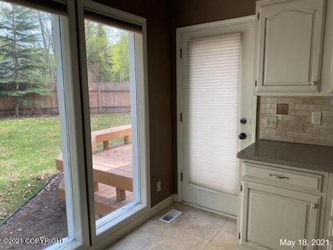 19130 Button Cir, Eagle River, AK 99577 photo 4