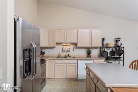 2100 E 74th Ave # 5B, Anchorage, AK 99507 photo 13