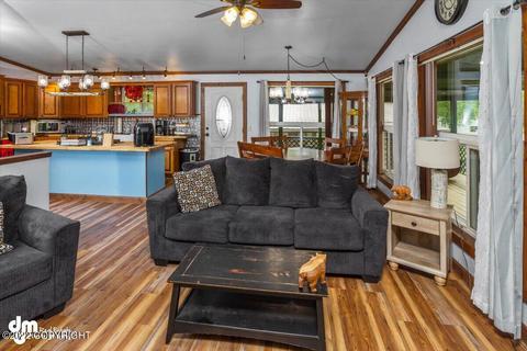 13728 E Kings River Dr, Sutton, AK 99674 photo 10